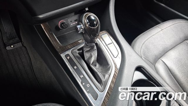 Kia K5 2012 — photo 12