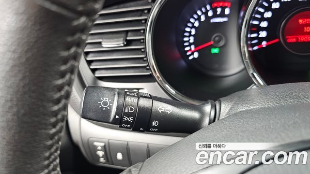 Kia K5 2012 — photo 27