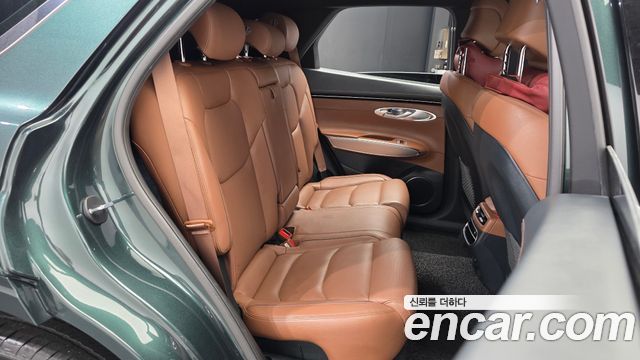Genesis GV70 2021 — photo 18