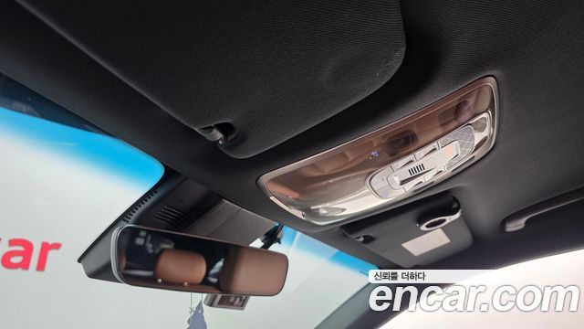 Genesis GV70 2021 — photo 33