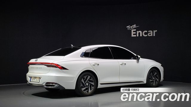 Hyundai Grandeur 2023 — photo 2