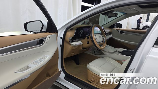 Hyundai Grandeur 2023 — photo 13