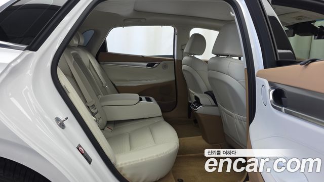 Hyundai Grandeur 2023 — photo 17