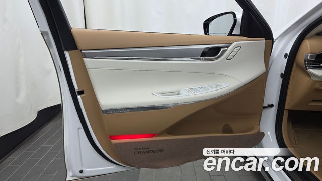 Hyundai Grandeur 2023 — photo 14
