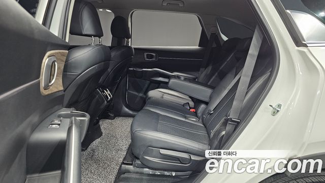 Kia Sorento 2022 — photo 11
