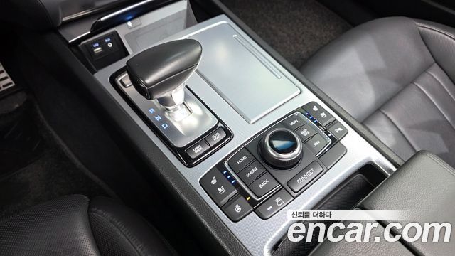 Genesis G80 2018 — photo 9