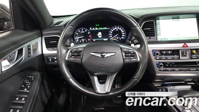 Genesis G80 2018 — photo 12