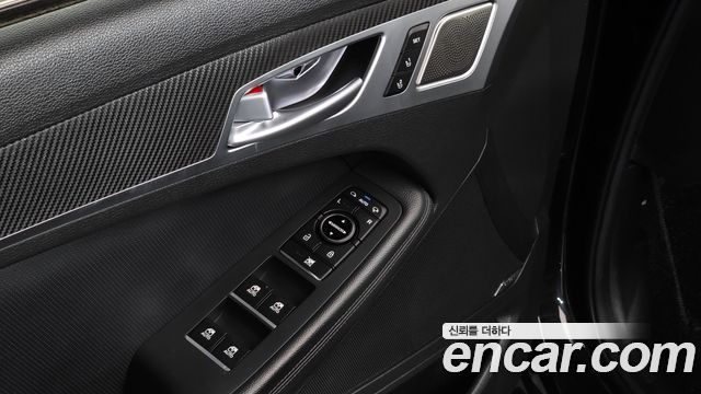 Genesis G80 2018 — photo 16