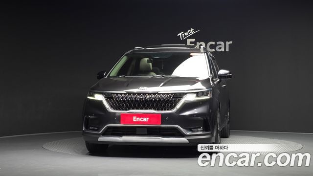 Kia Canival 2021 — photo 3