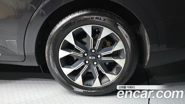 Kia Canival 2021 — photo 5