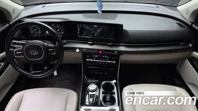 Kia Canival 2021 — photo 10