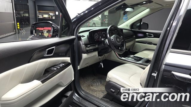 Kia Canival 2021 — photo 13