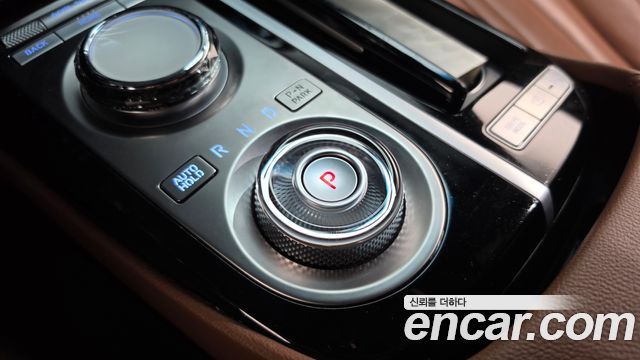 Genesis G80 2023 — photo 12