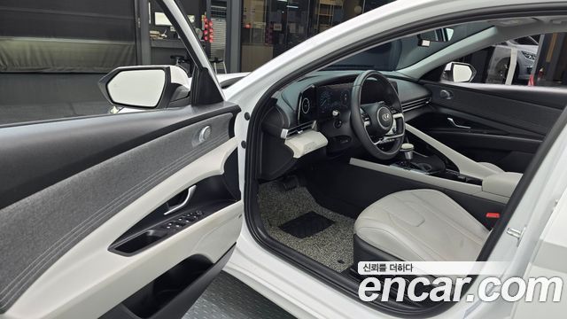 Hyundai AVANTE 2023 — photo 13