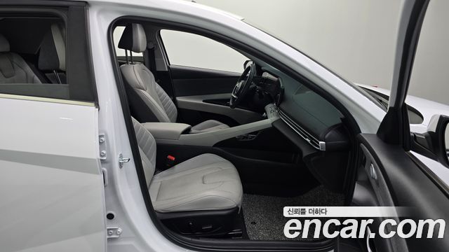 Hyundai AVANTE 2023 — photo 17