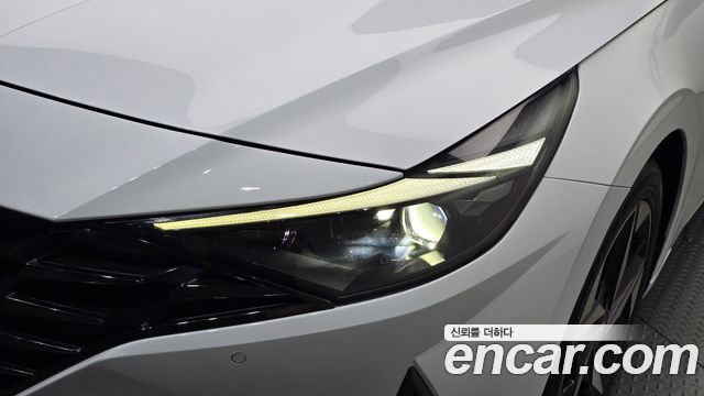 Hyundai AVANTE 2023 — photo 8