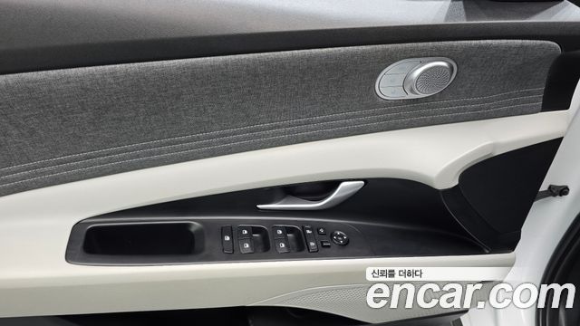 Hyundai AVANTE 2023 — photo 14