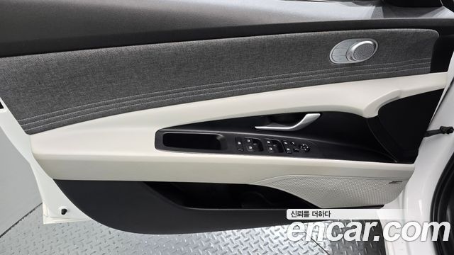 Hyundai AVANTE 2023 — photo 31