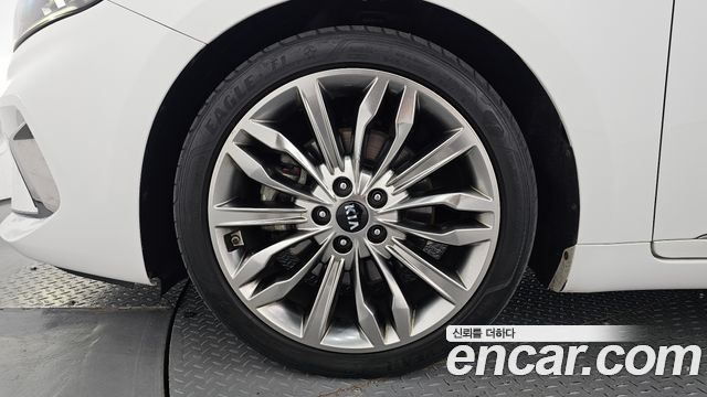Kia K7 2020 — photo 5