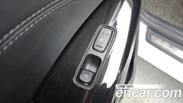 Kia K7 2020 — photo 31