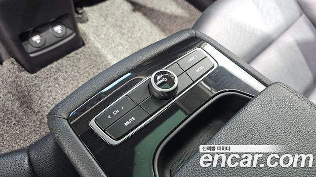 Kia K7 2020 — photo 34