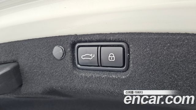 Kia K7 2020 — photo 35