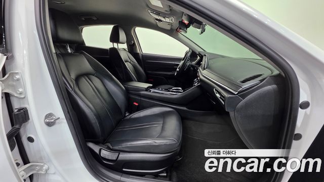 Hyundai Sonata 2023 — photo 10