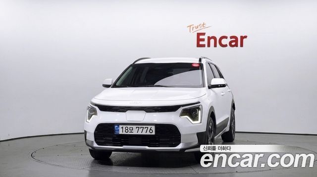 Kia Niro 2023 — photo 3