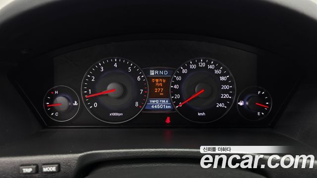 Kia OPIRUS 2009 — photo 8
