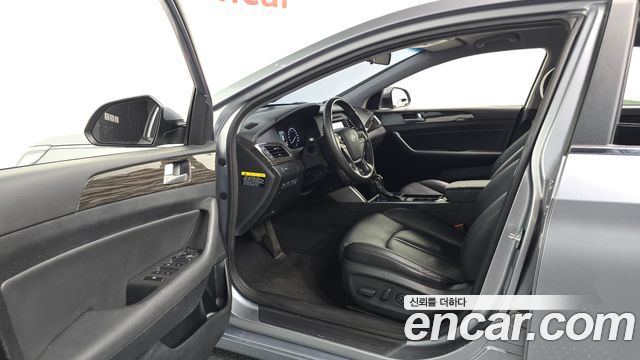 Hyundai Sonata 2015 — photo 13