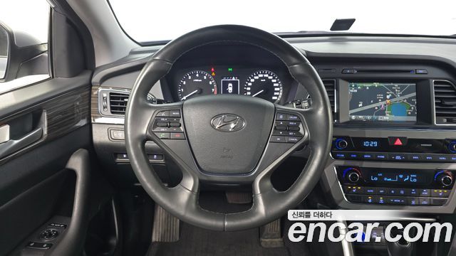 Hyundai Sonata 2015 — photo 19