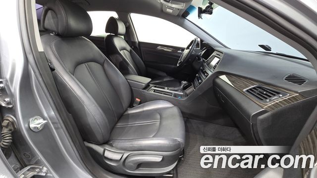 Hyundai Sonata 2015 — photo 16