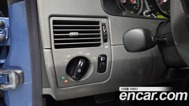 Chrysler Crossfire 2005 — photo 17