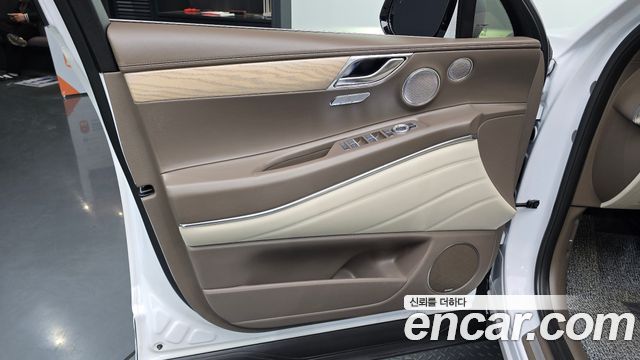 Genesis GV80 2021 — photo 14
