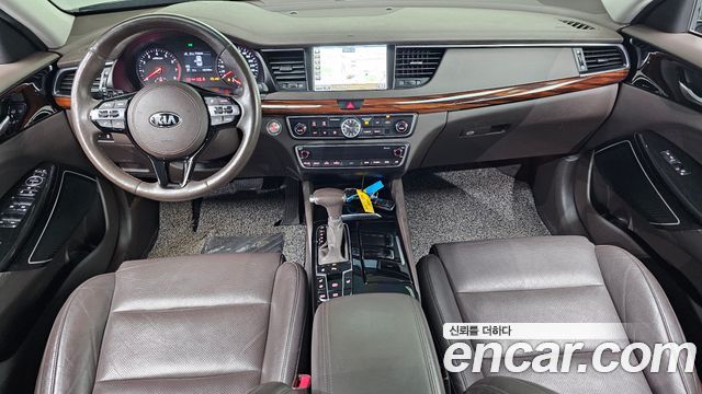Kia K7 2016 — photo 10
