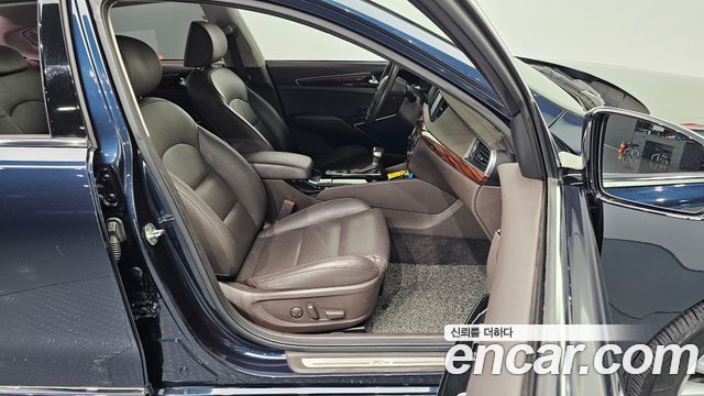 Kia K7 2016 — photo 13