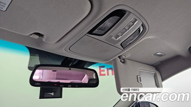 Kia K7 2016 — photo 24