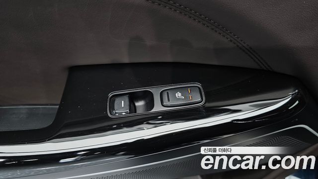 Kia K7 2016 — photo 25