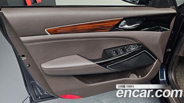 Kia K7 2016 — photo 14