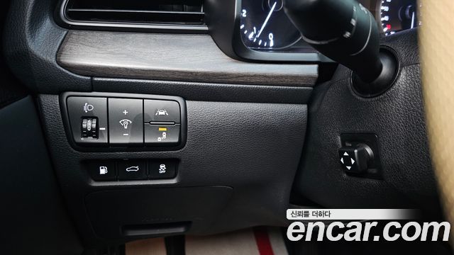 Kia K7 2020 — photo 22
