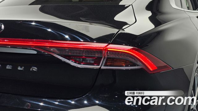 Hyundai Grandeur 2023 — photo 9