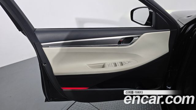 Hyundai Grandeur 2023 — photo 14