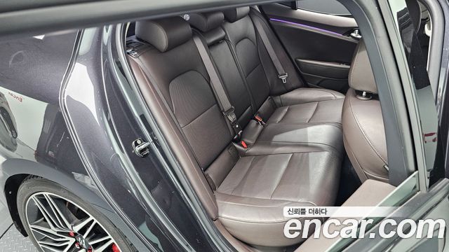 Kia Stinger 2018 — photo 17