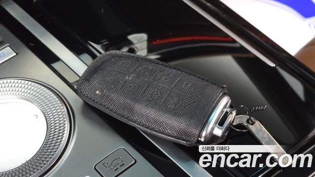 Genesis G80 2021 — photo 23