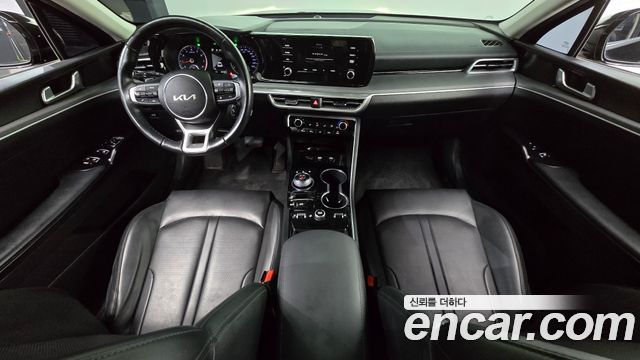 Kia K5 2023 — photo 10