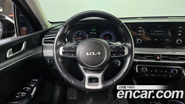 Kia K5 2023 — photo 19