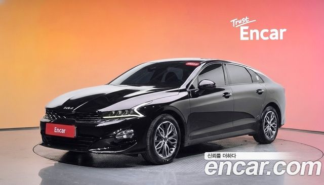 Kia K5 2023 — photo 1