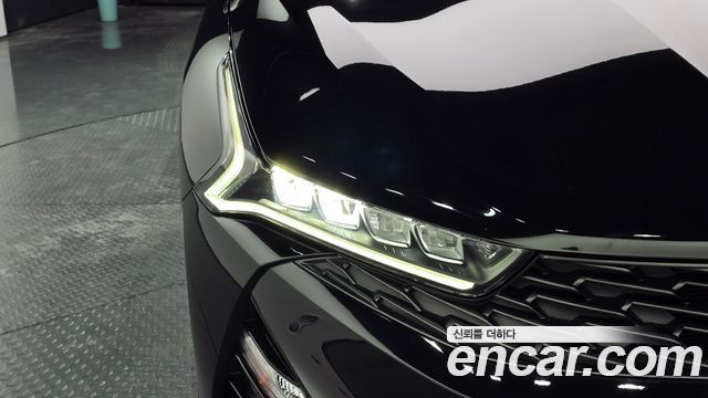 Kia K5 2023 — photo 8