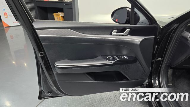 Kia K5 2023 — photo 14