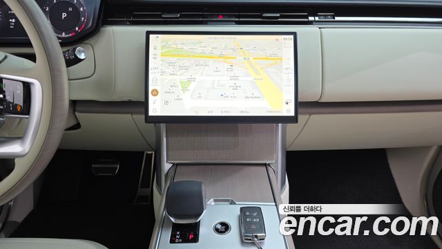 Land Rover Range Rover 2025 — photo 14
